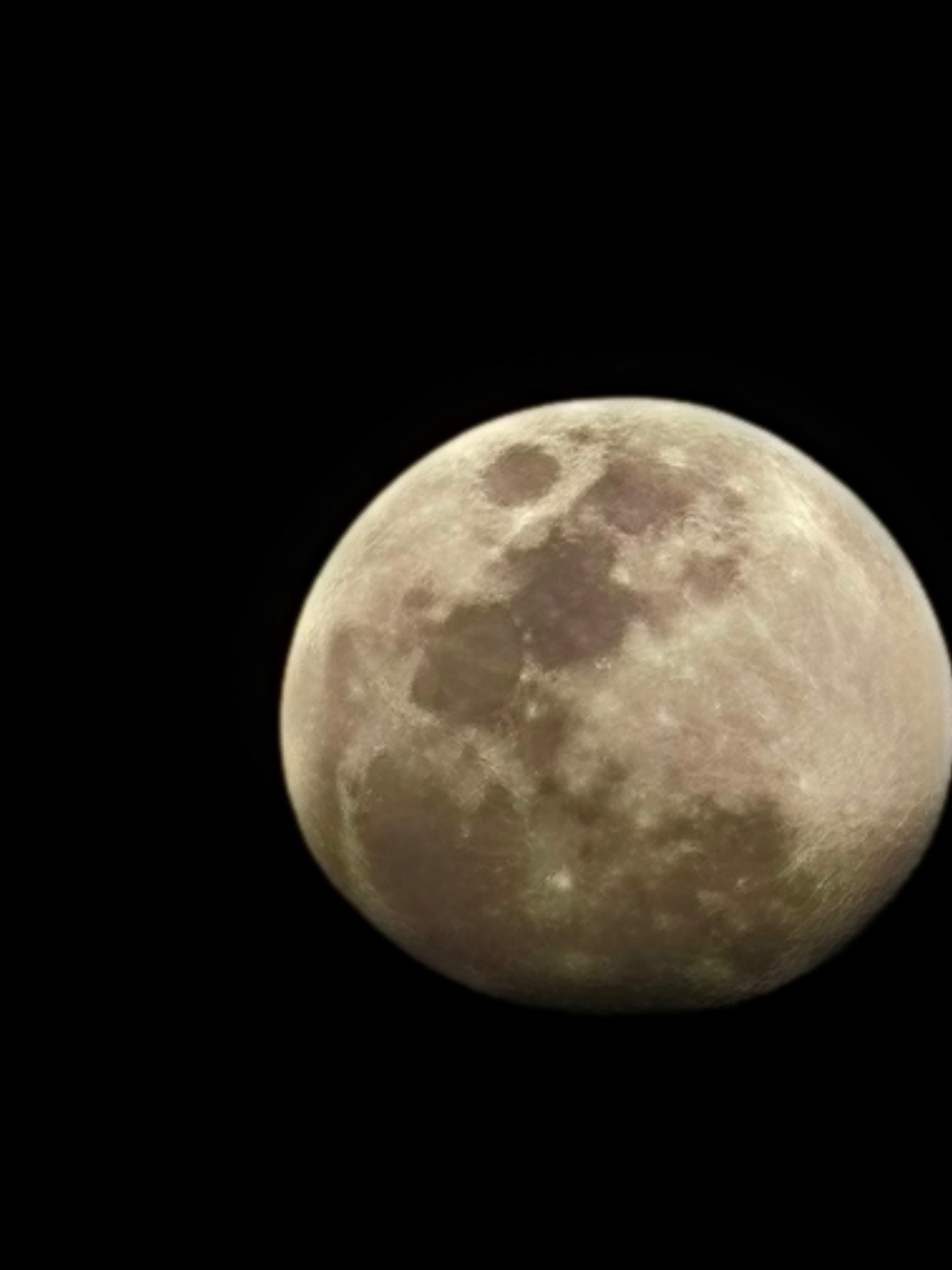 π Under the silent Moon thumbnail 2